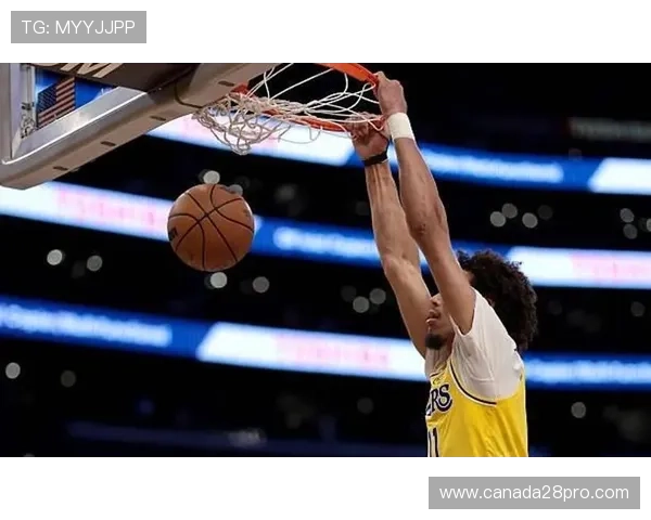 湖人进攻效率依赖詹眉，防守漏洞成连胜隐忧